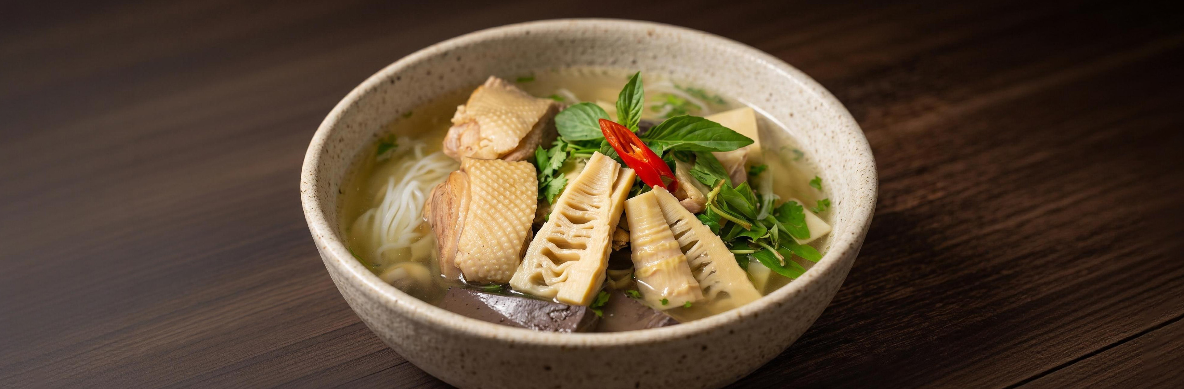 时令美味 | 竹笋鸭肉汤粉